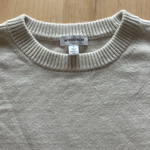 Cream Sweater - Picture 5 of 7